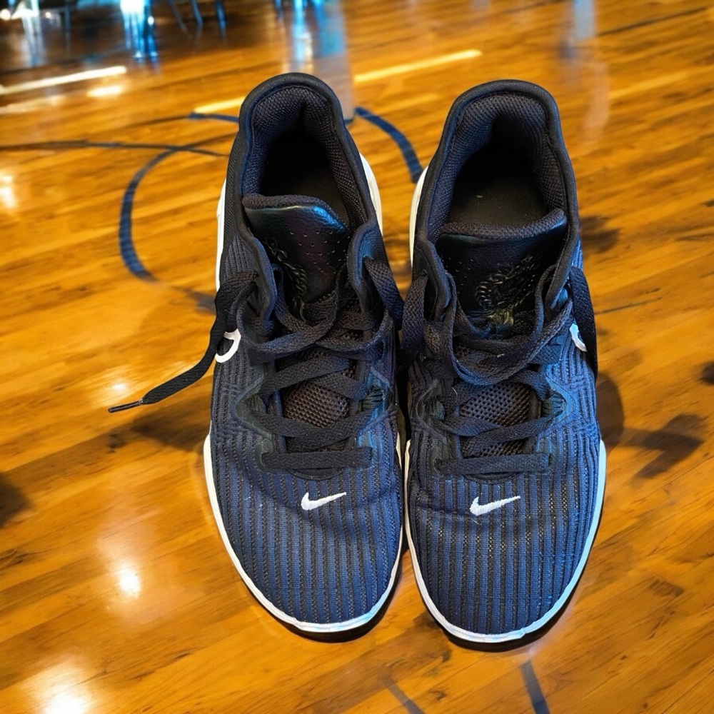 🔥 Nike LeBron Witness 6 Basketball Shoes - Worn Only Once! 🔥 - Picture 7 of 9